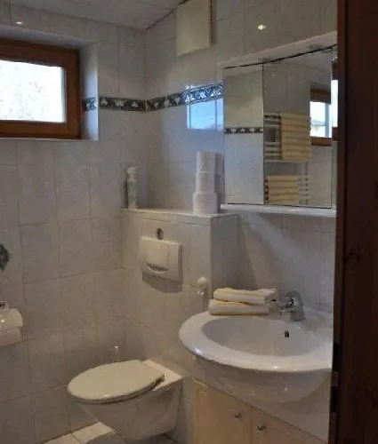 Lisa - Lisa - 3 Bedroom Apartment *