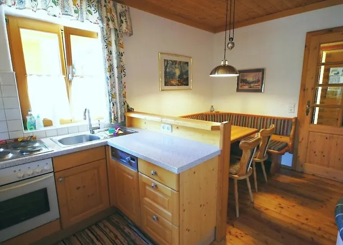 Lisa - Lisa - 3 Bedroom Apartment